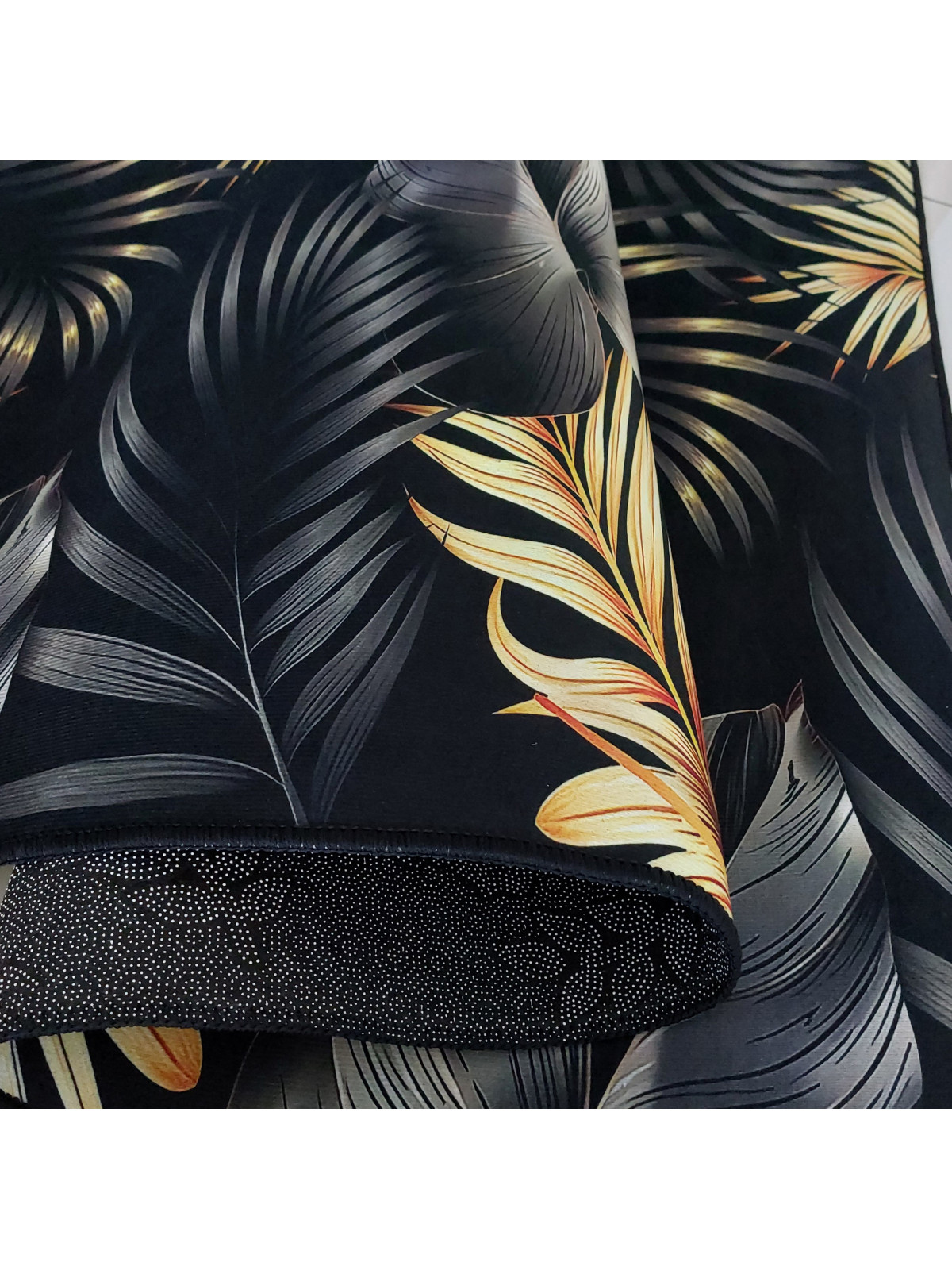 Dywan BLACK and GOLD N 06